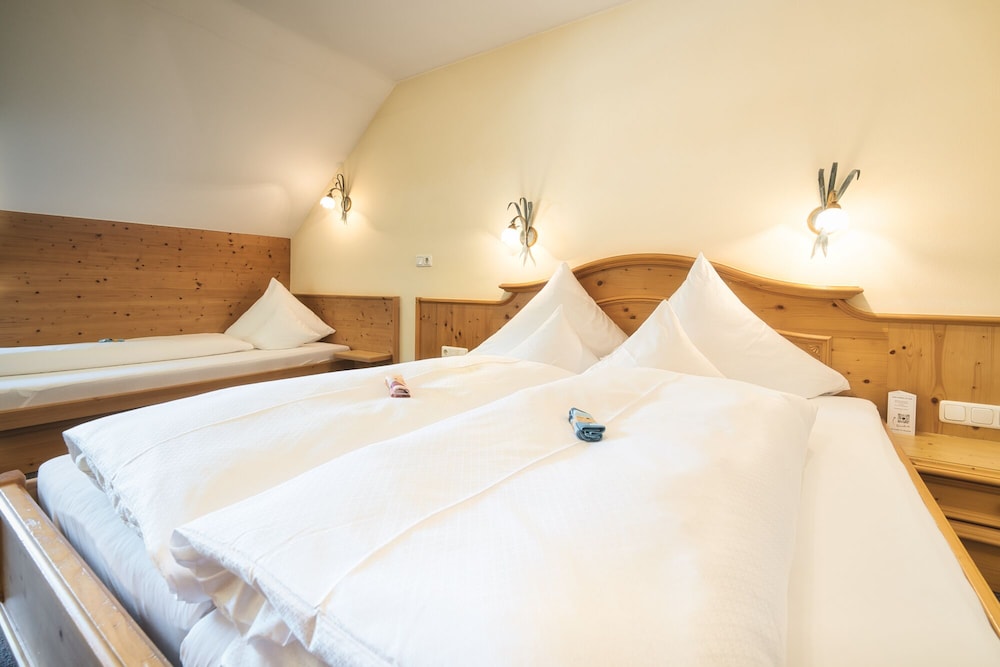 Comfort Triple Room - Photo 12