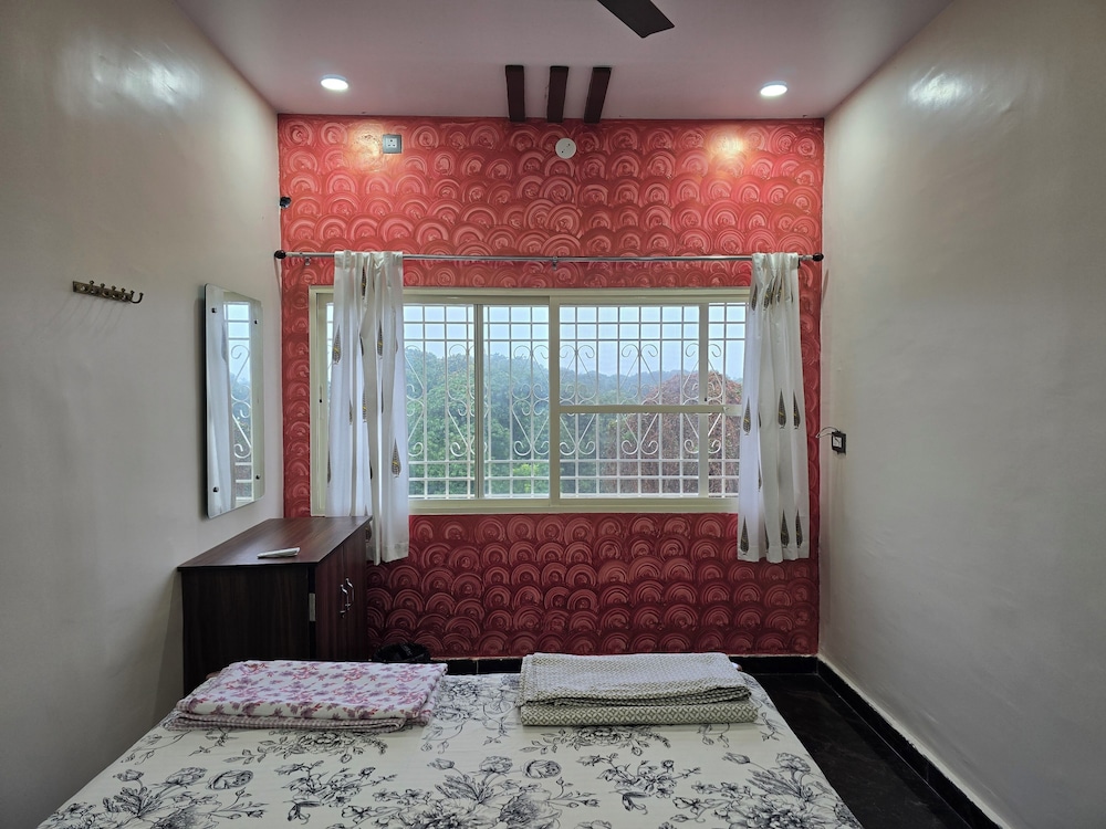 Standard Double Room, Patio, Garden View