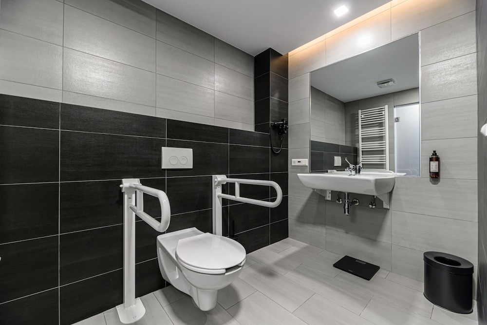 Special Equiped Executive Suite - Photo 2