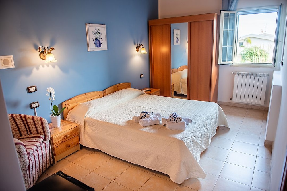 Standard Double Room, Garden View photo 1