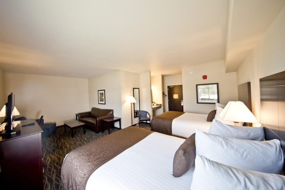 Suite, 2 Queen Beds with Sofa Bed, Non Smoking photo 1