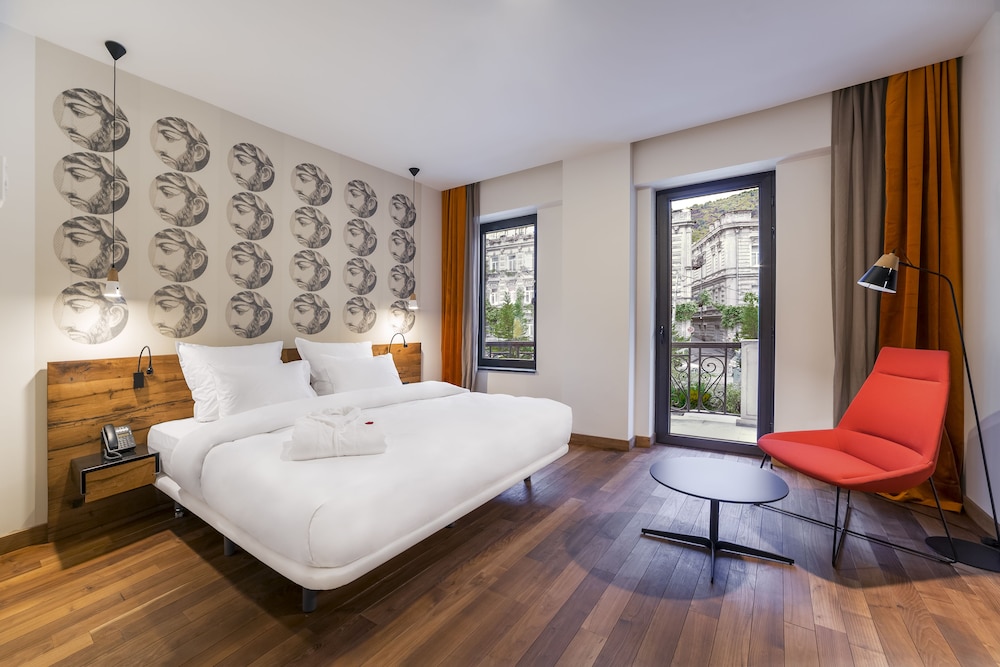 Double Room (Traveler's)