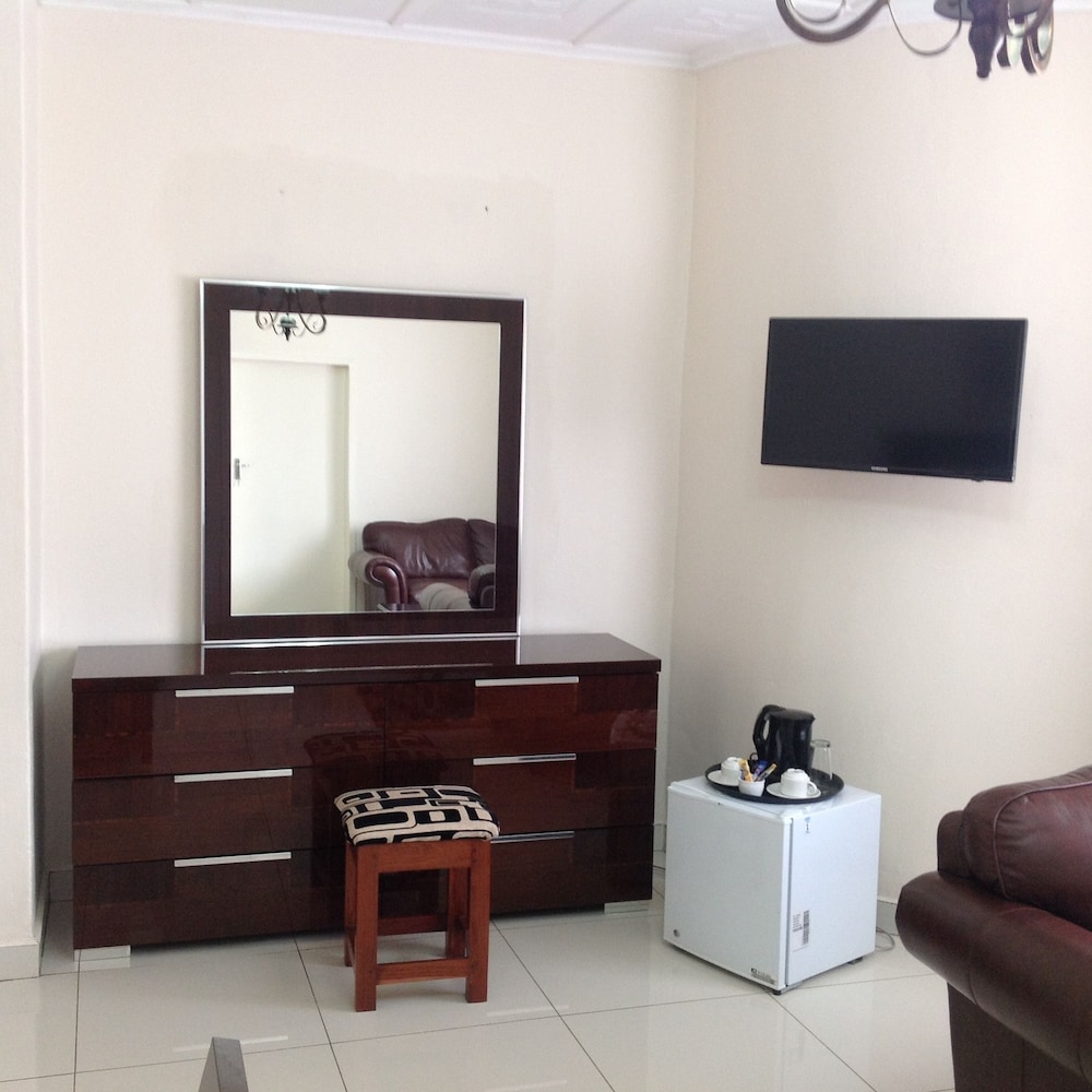 Economy Double Room photo 3