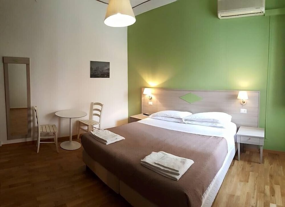 Double or Twin Room, Shared Bathroom
