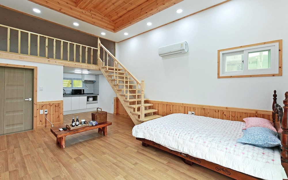 Basic Room, 1 Bedroom (B6)