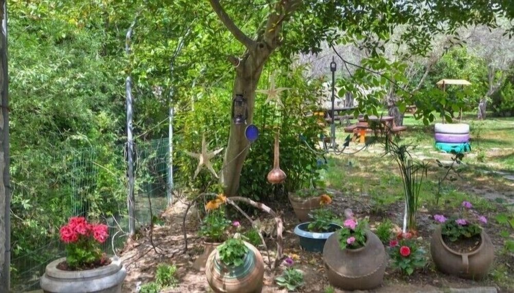 Family Triple Room, Garden View photo 3