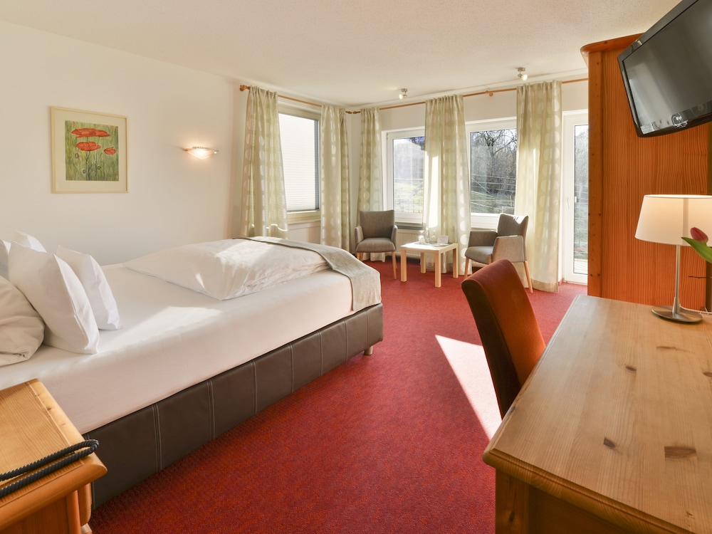 Standard Double Room (im Gästehaus-Pfarrhaus 80 m entfernt) photo 2