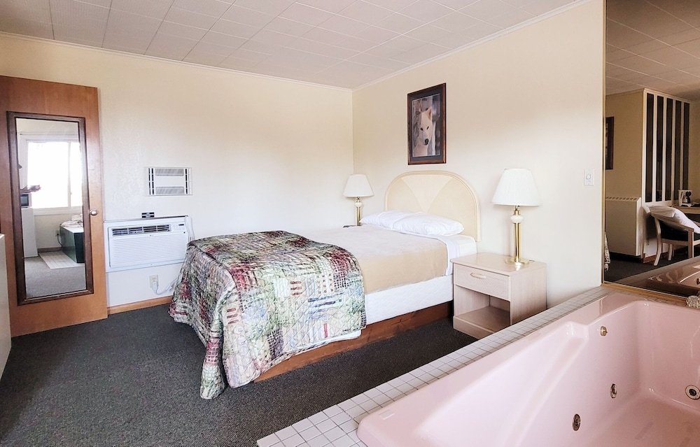 Luxury Room, 1 Bedroom, Hot Tub, Lake View photo 1