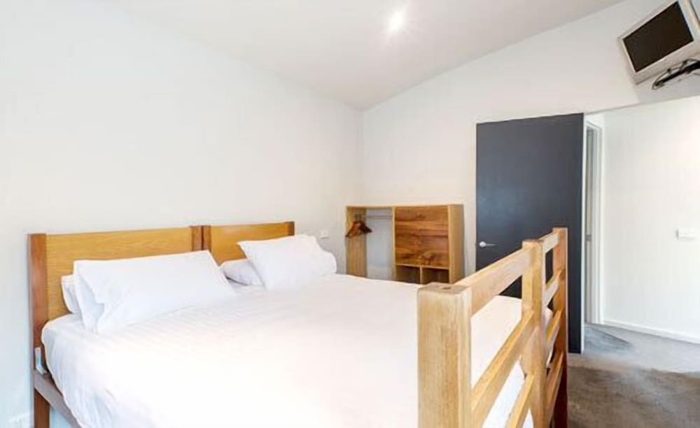 Three Bedroom - Skyline