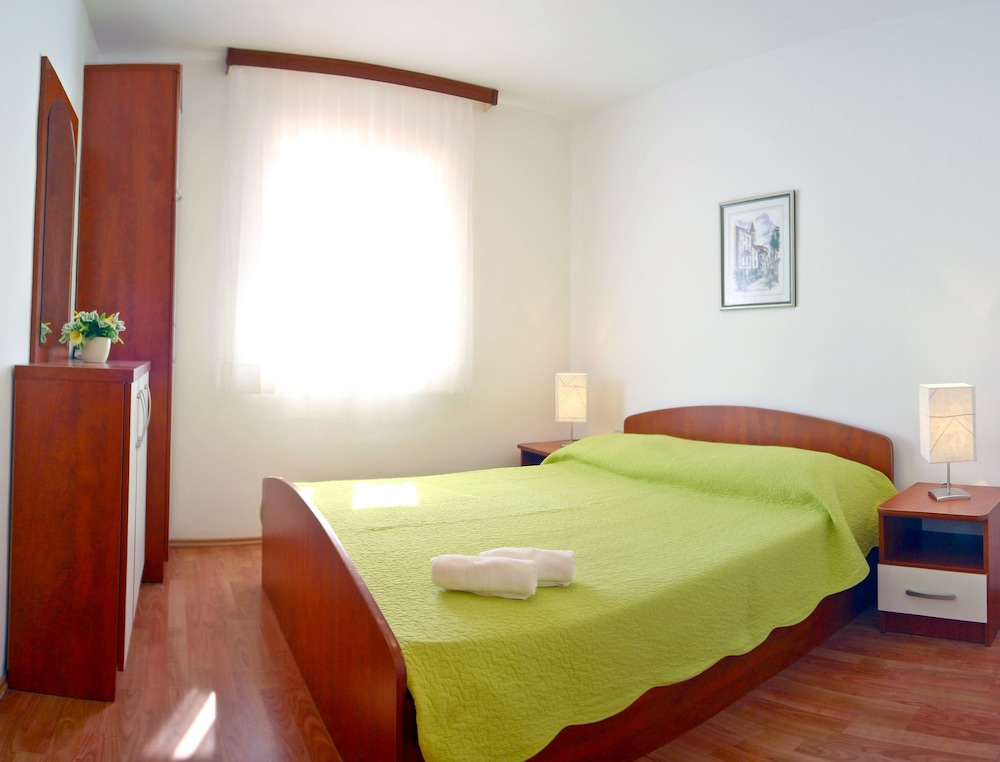Standard Apartment, Balcony, Sea View (4+2) photo 2