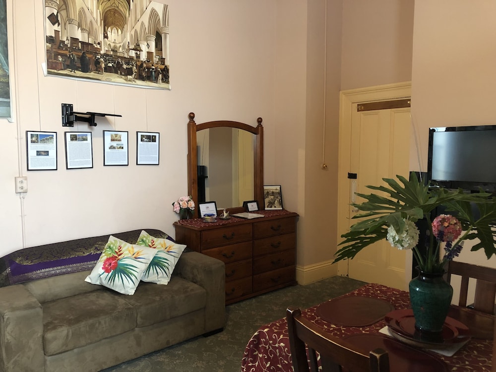 Standard Suite, 1 Bedroom, Non Smoking, Kitchenette (Triple Room Ensuite) Room 1 photo 3