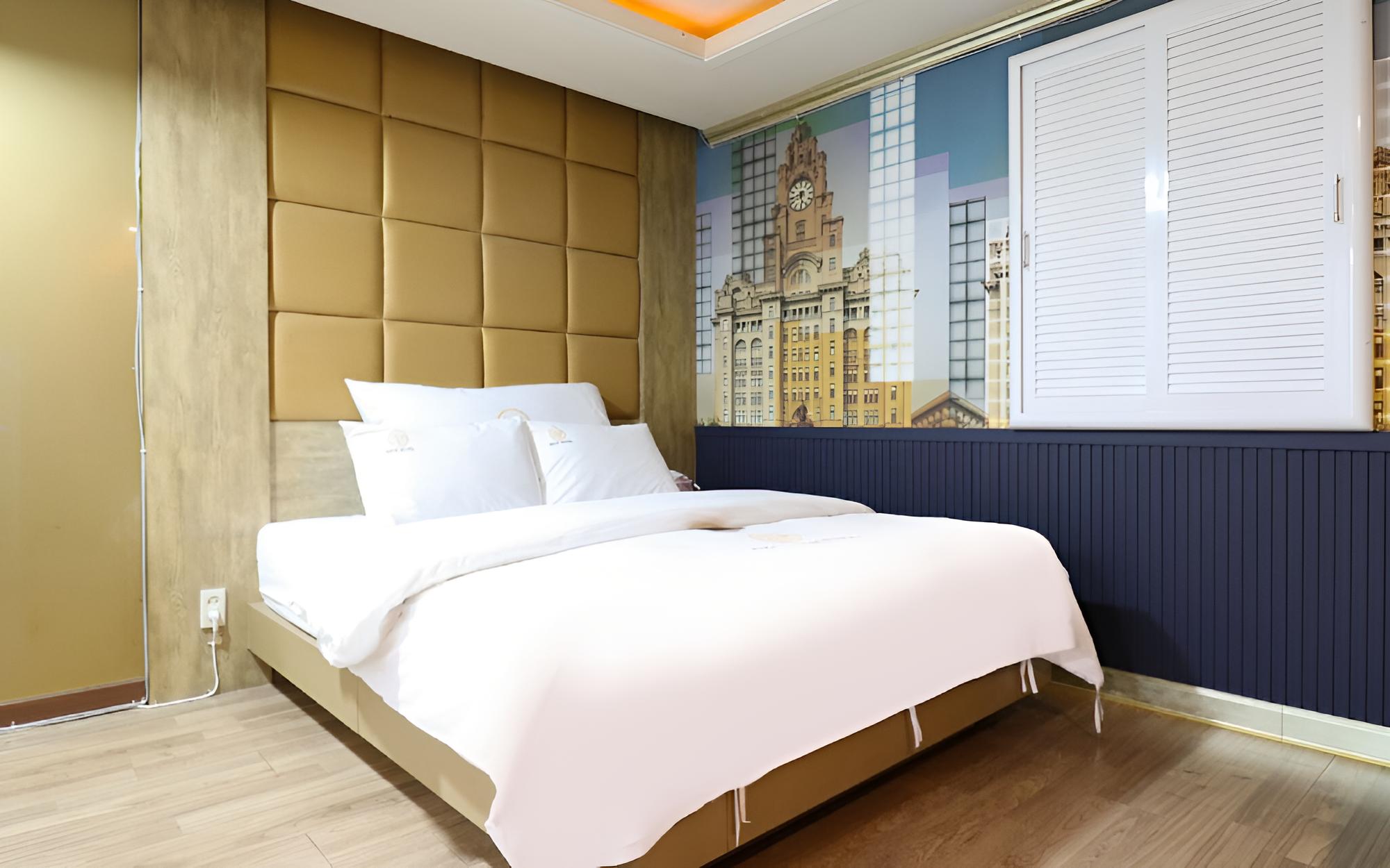 Room (COUPLE PC)