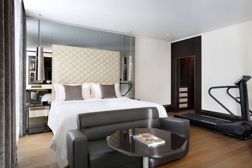 Executive Suite, 1 King Bed