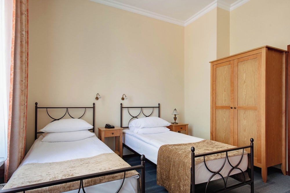 Classic Twin Room - Photo 1