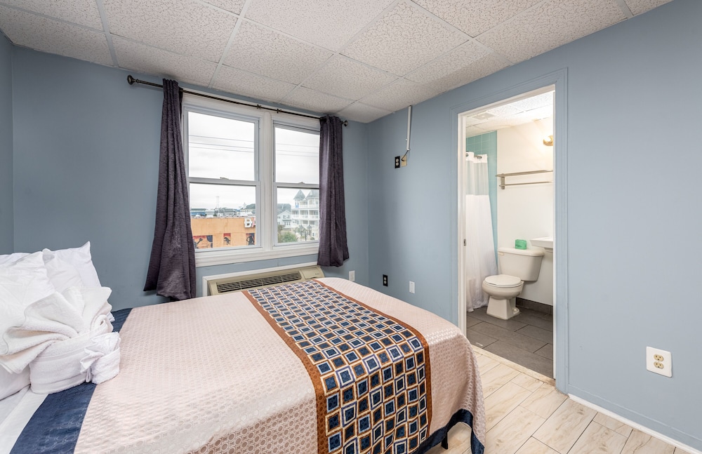 Classic Double Room, 2 Double Beds photo 3