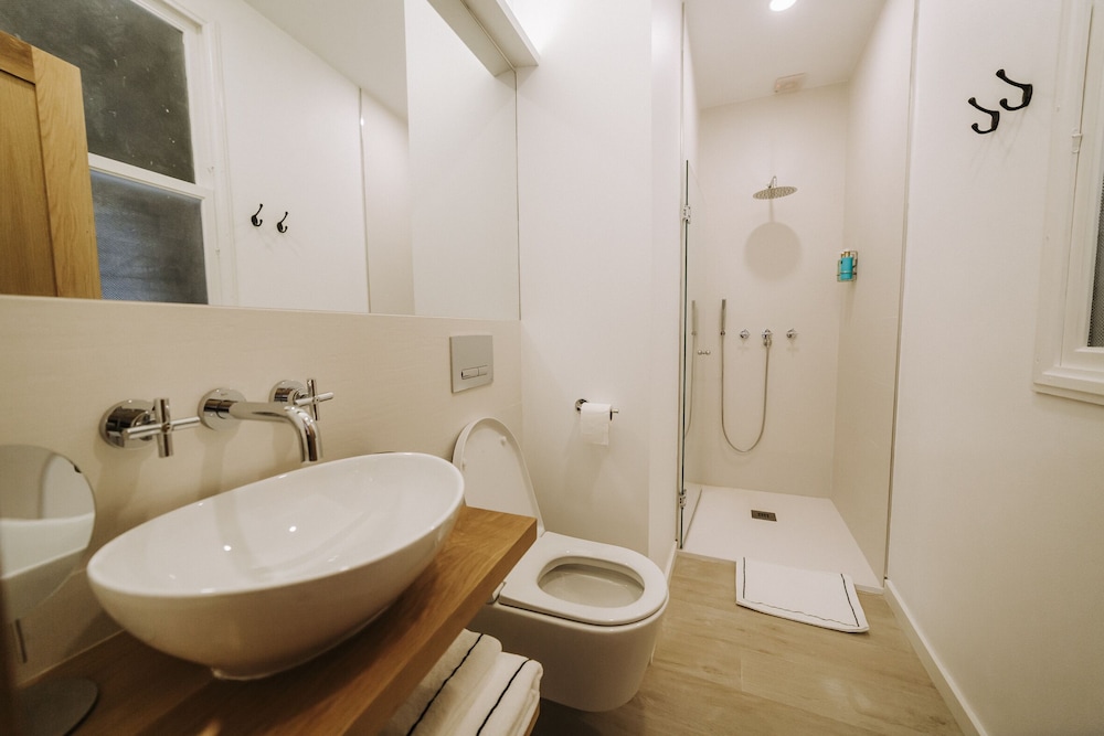 Comfort Room photo 3