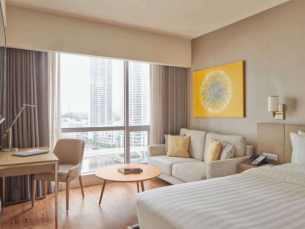Standard Room, 1 King Bed , River View - Photo 4
