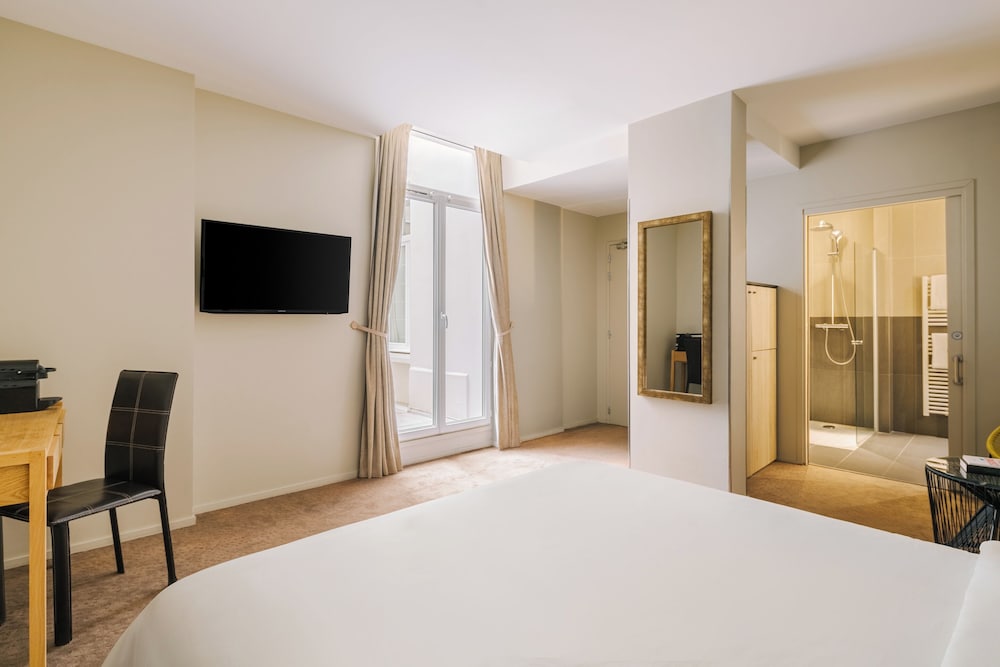 Room, 1 Queen Bed, Terrace photo 2