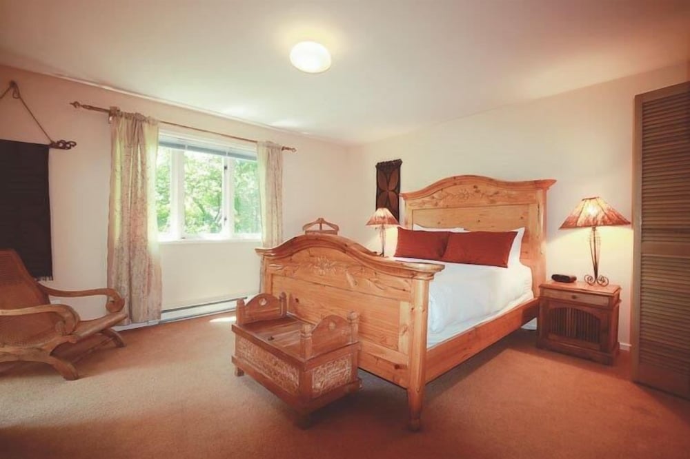 Suite, 1 Queen Bed with Sofa bed, Non Smoking (Garden) photo 1
