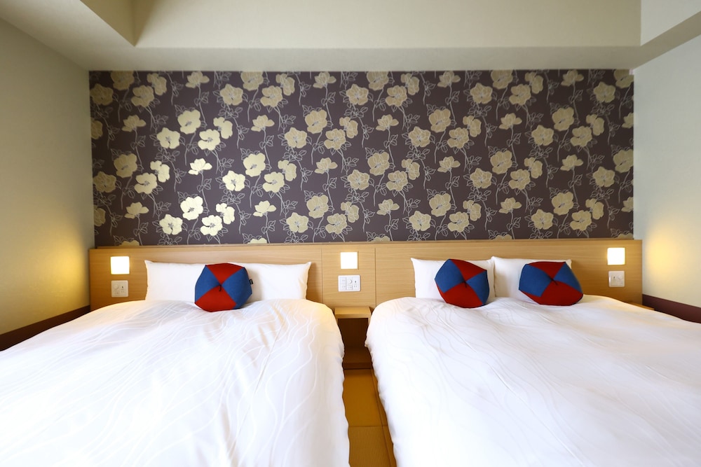 Deluxe Twin Room, Non Smoking - Photo 2