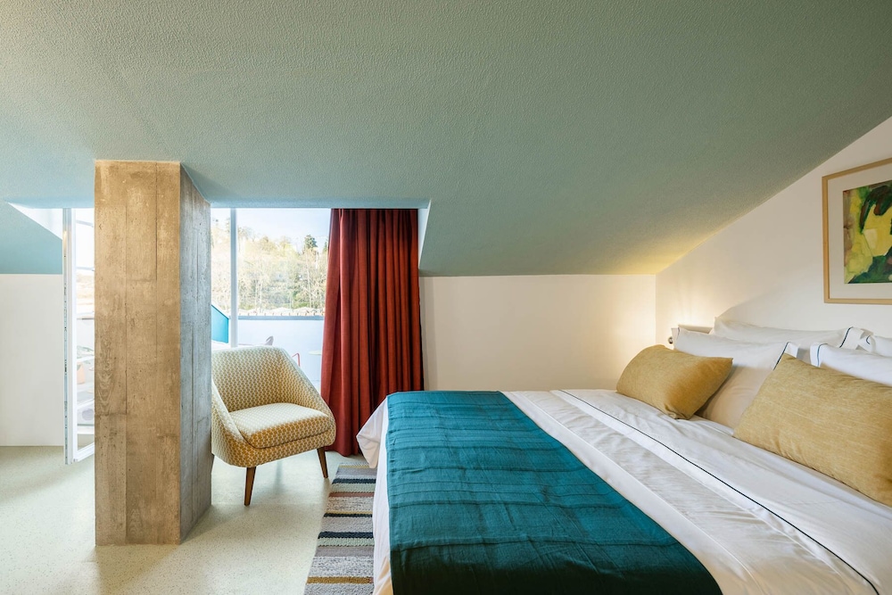 Panoramic Room - Photo 2