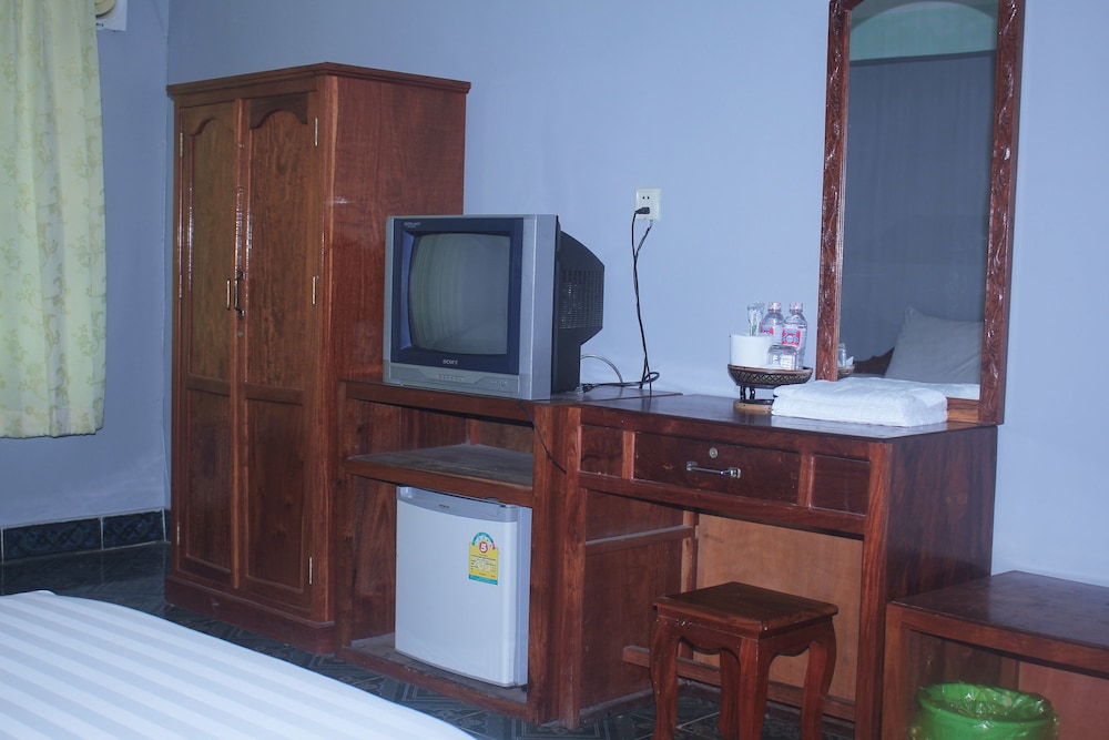Superior Twin Room (with AC) photo 2