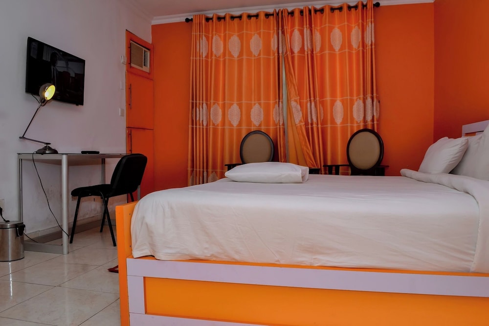 Deluxe Single Room