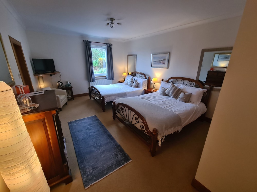 Deluxe Twin Room (Garden View) photo 2
