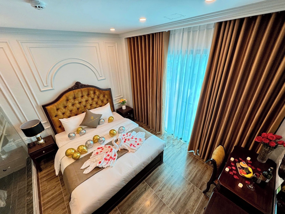Basic Double Room, Balcony, City View