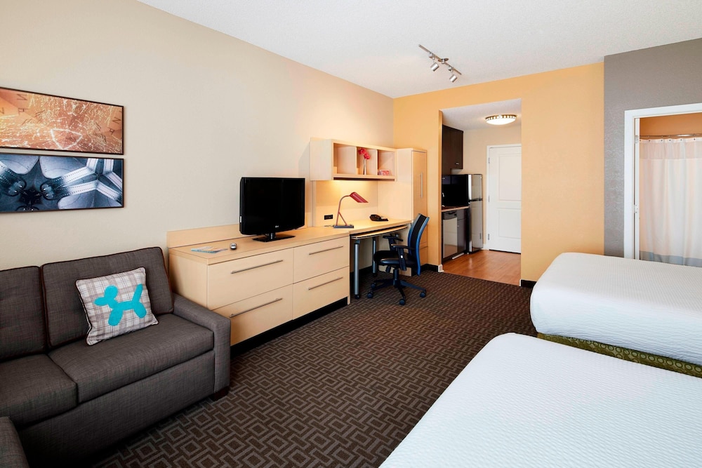 Studio, Multiple Beds - Photo 3
