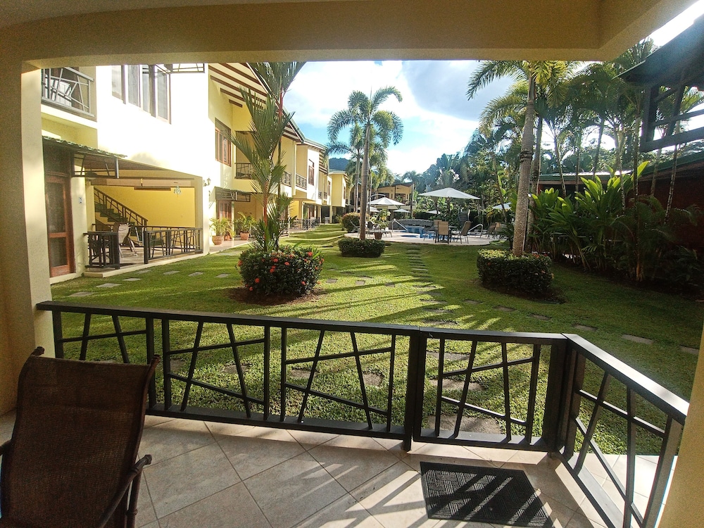 Family Villa, Multiple Beds, Kitchen, Ground Floor photo 3