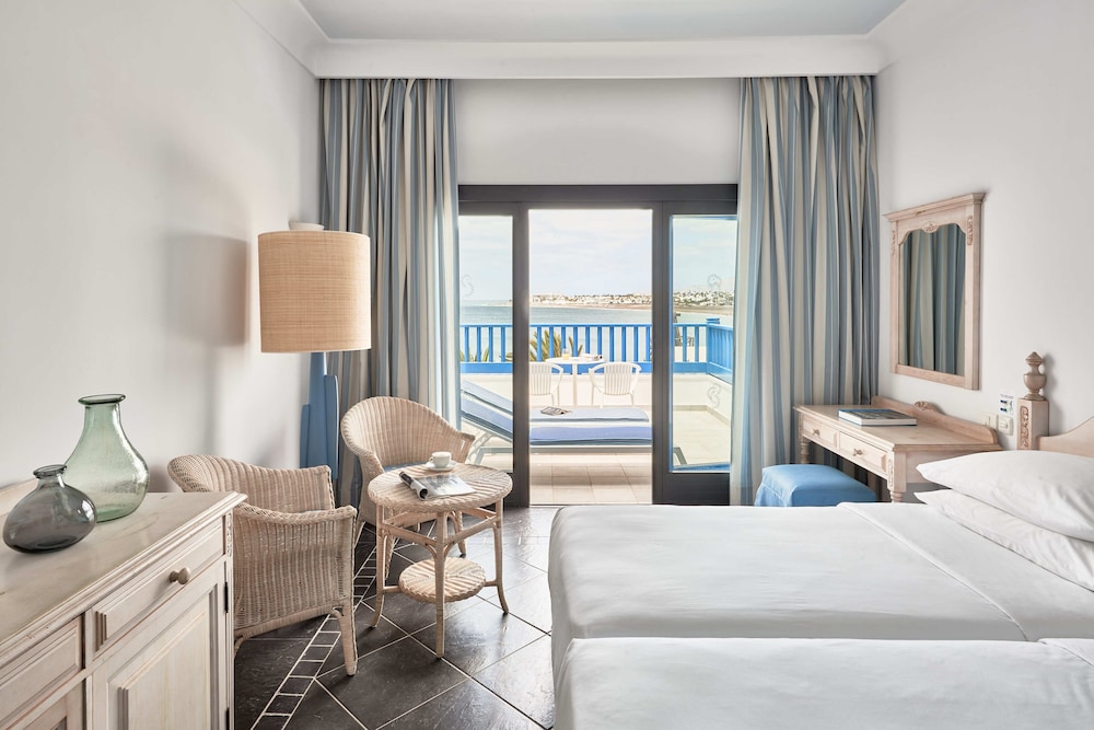 Deluxe Double Room (3 Adults)