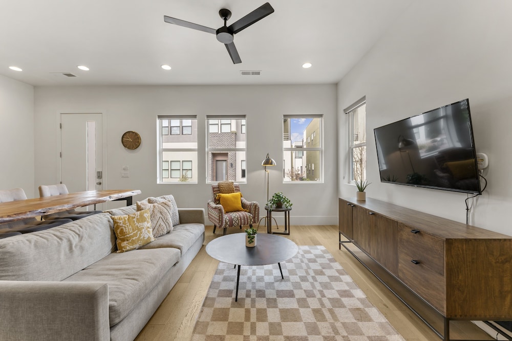 Townhome, 4 Bedrooms