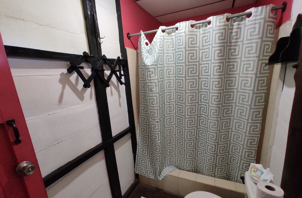 Standard Double Room, 1 King Bed, Balcony, Mountain View photo 3