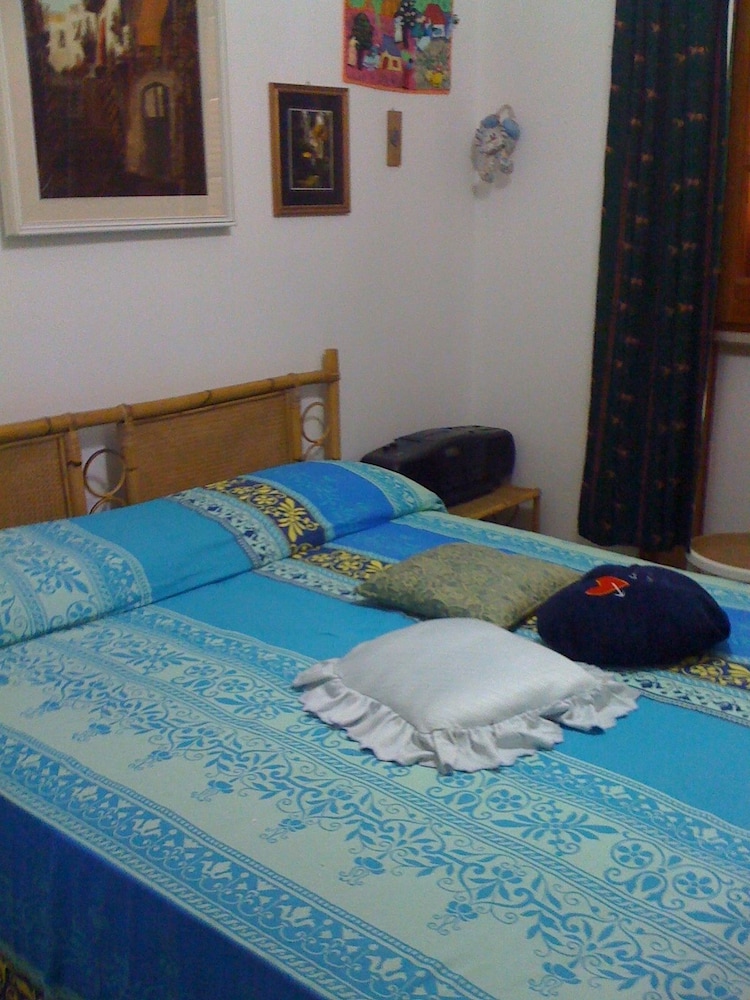 Basic Quadruple Room, Garden View
