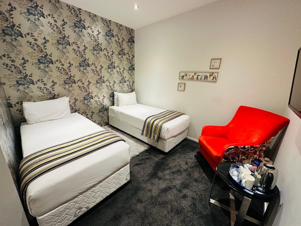 Standard Twin Room (no windows) - Photo 1