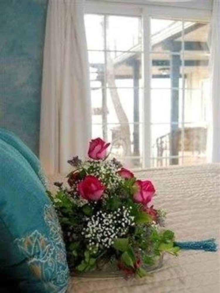 Suite, Private Bathroom (The Mediterranean (Room in the B&B)) photo 3