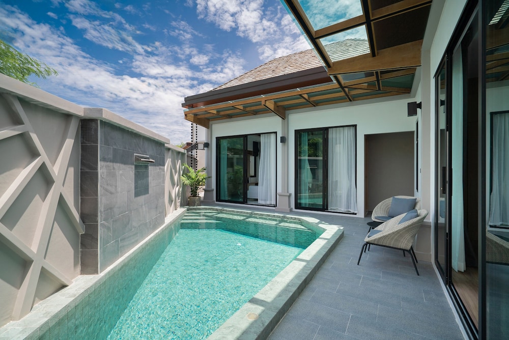 2 Bedroom Deluxe Pool Villa - Photo 11