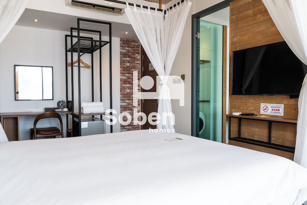 Classic Double Room, Balcony, City View