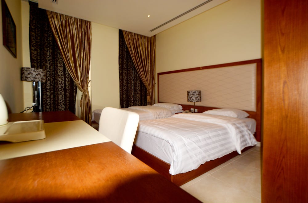 Standard Double or Twin Room, Smoking photo 2