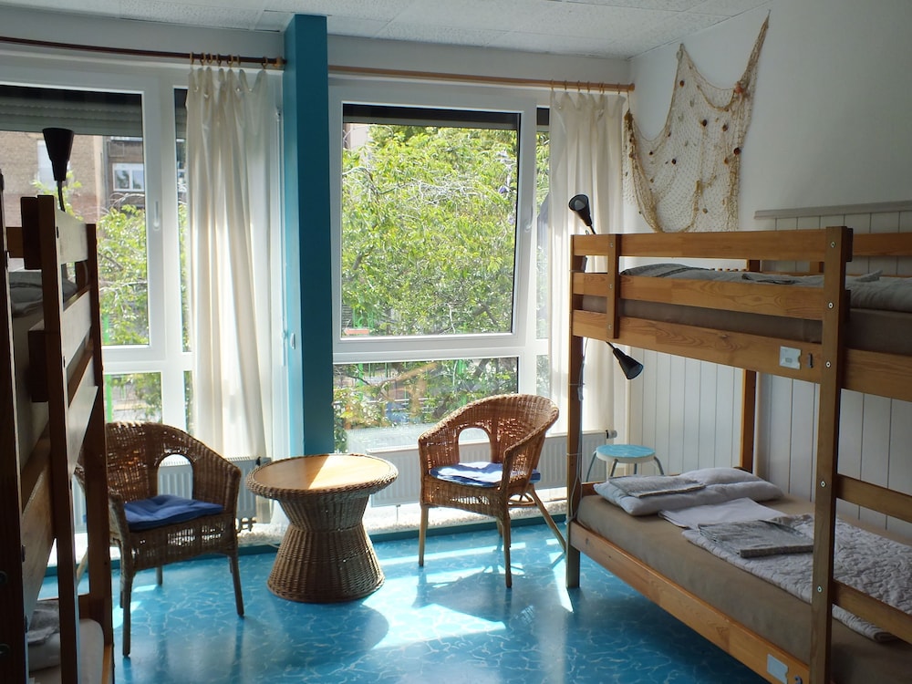 Shared Dormitory (Sechsbettzimmer) photo 2