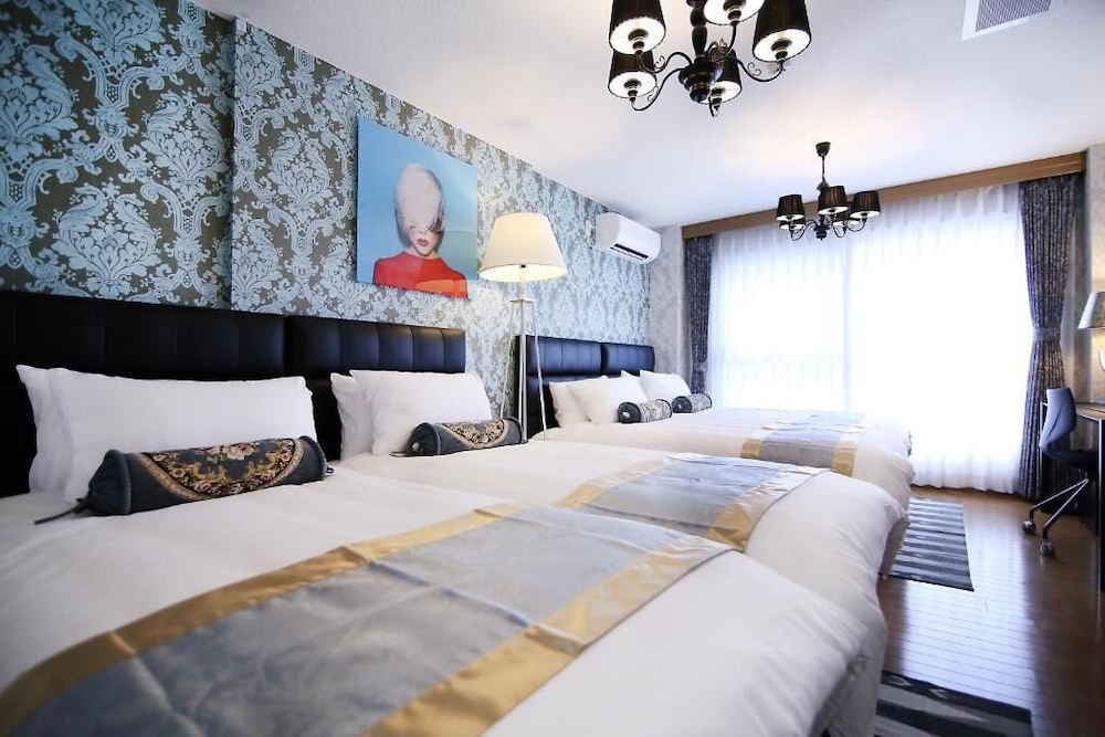 Room, Multiple Beds (GS201) photo 3