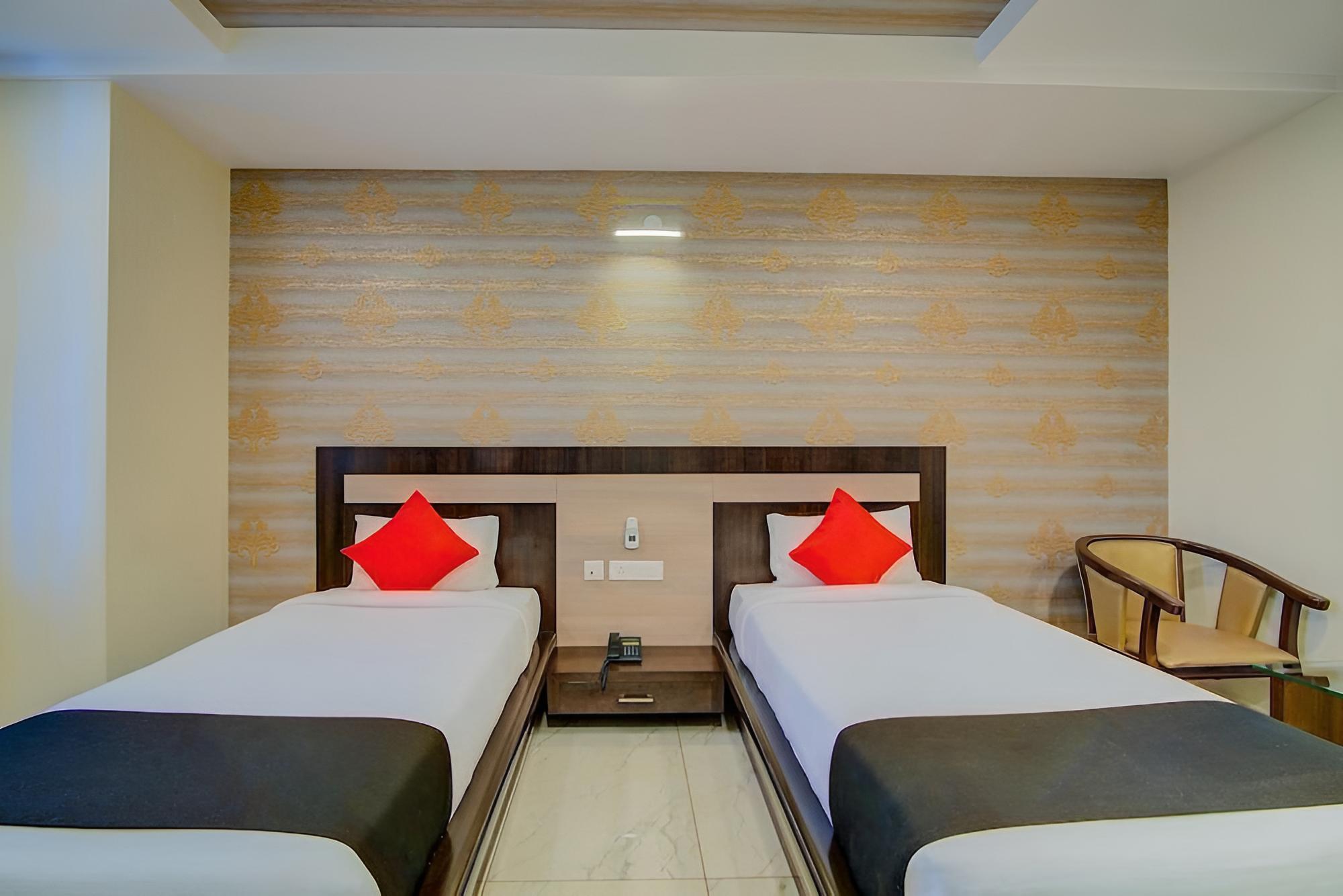 Executive Room - Photo 1