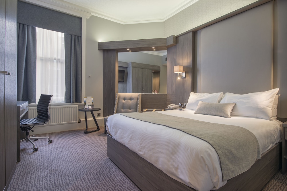 Standard Room, 1 Queen Bed - Photo 1