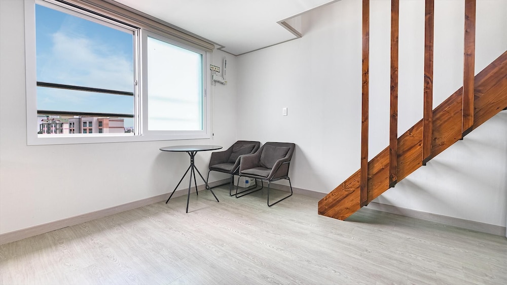 Basic Room, 1 Bedroom (Couple room (Random / Ocean View))
