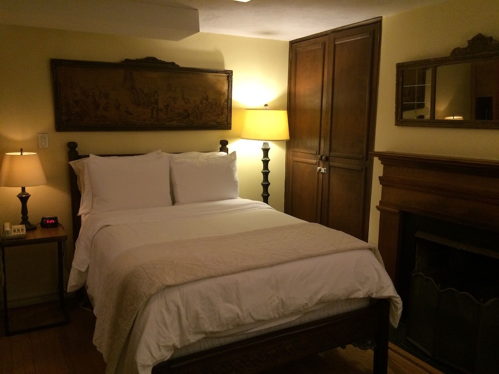 Gaylord Room photo 3