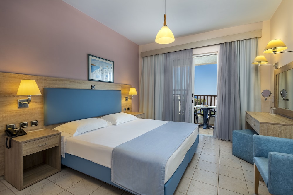 Standard Room - Photo 1