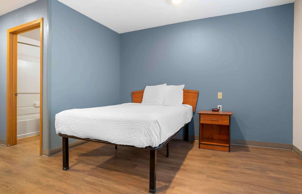 Standard Studio, 1 Double Bed, Non Smoking, Refrigerator & Microwave photo 1