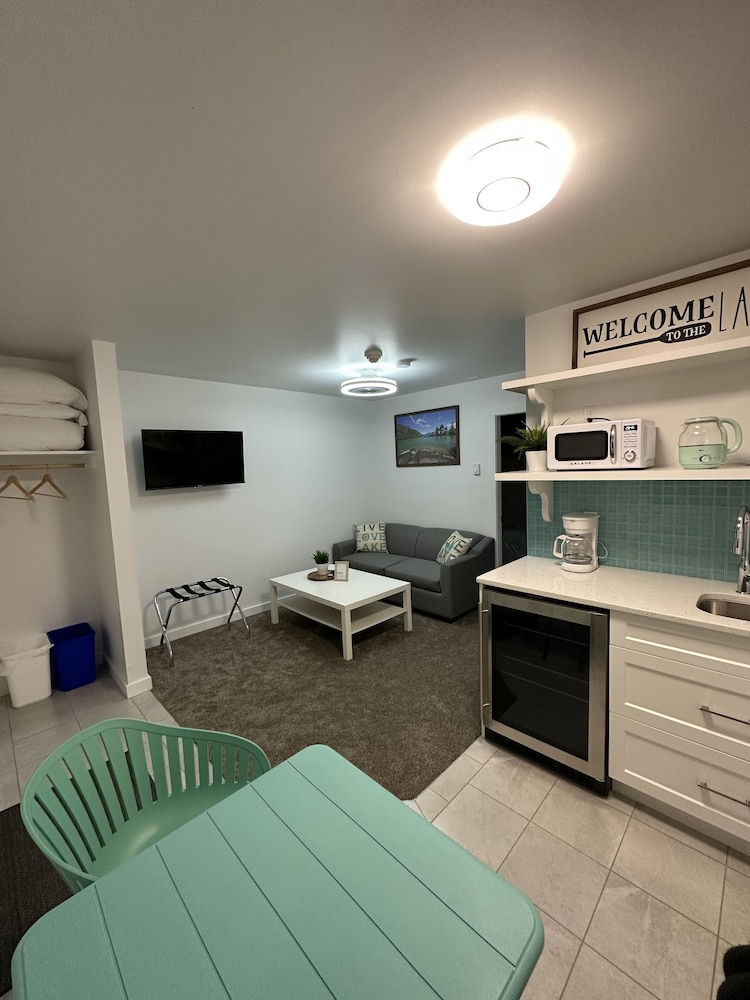 Family Suite, 1 Queen Bed with Sofa bed, Accessible photo 1