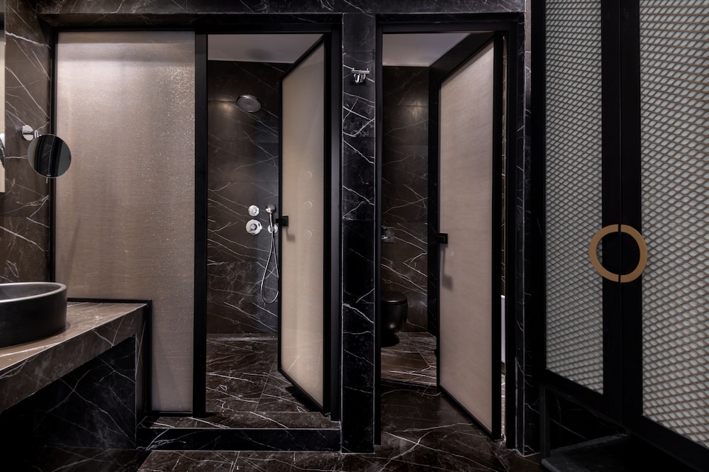 Mystery Suite - Photo 9